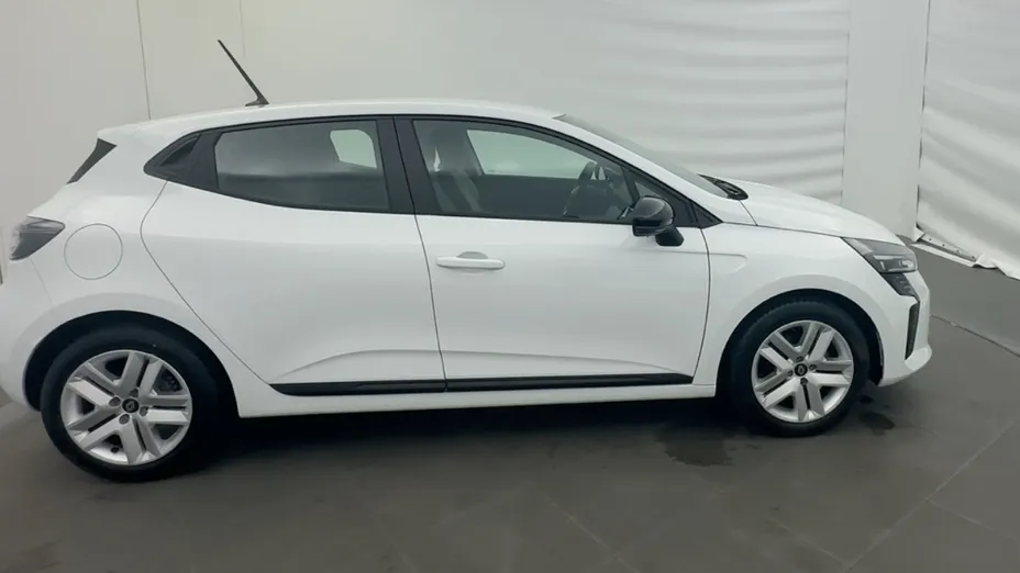 RENAULT Clio -