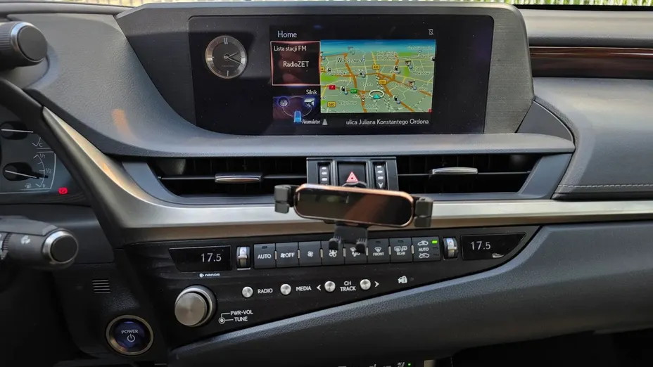 LEXUS ES -