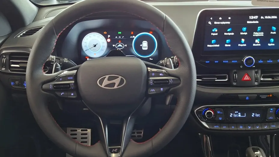 HYUNDAI i30 i30 1.6 CRDi BlueDrive Classic + DCT