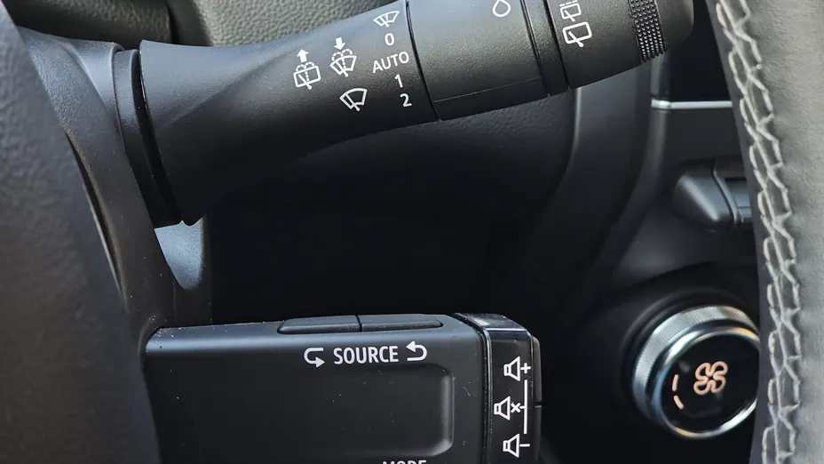 RENAULT Captur Captur 1.3 TCe mHEV Techno EDC