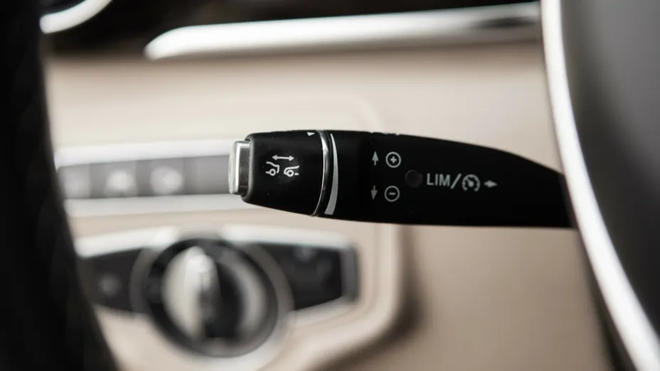 MERCEDES-BENZ V Klasa V 250 d 4-Matic Avantgarde 9G-Tronic (długi)