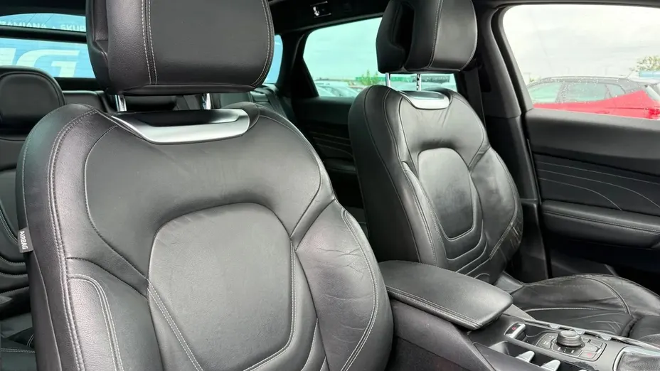 CITROEN DS5 -