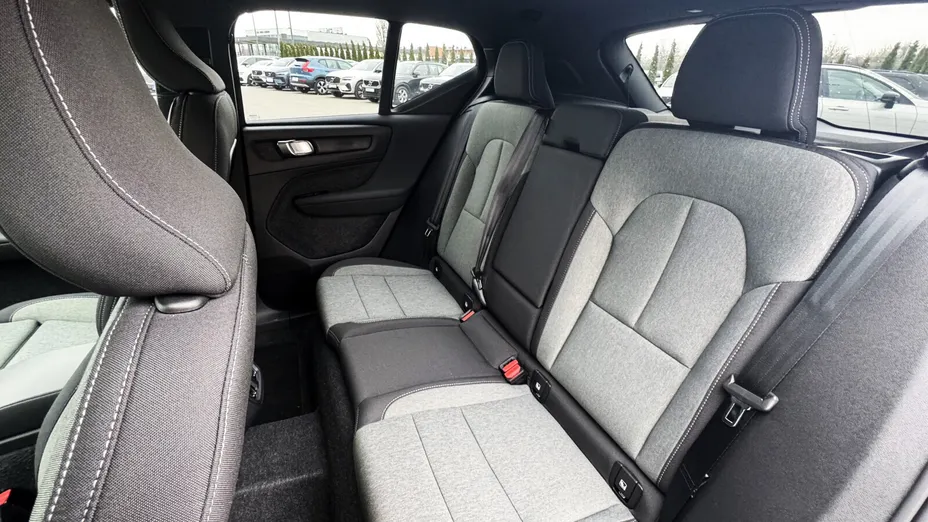 VOLVO XC40 XC40 B4 Plus Black Edition aut