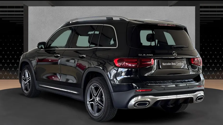 MERCEDES-BENZ GLB GLB 200 mHEV AMG Line 7G-DCT