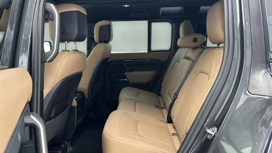 LAND ROVER Defender Defender 110 3.0 D250 mHEV X-Dynamic HSE