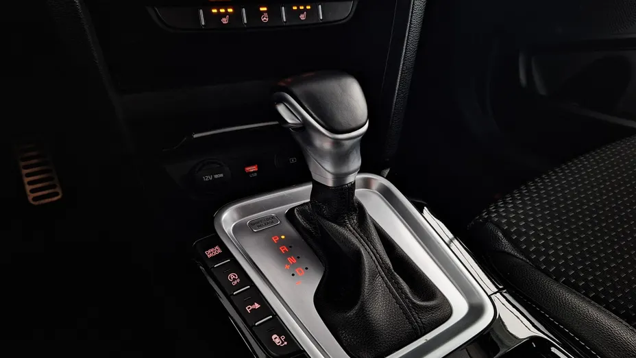 KIA Cee'd Ceed 1.6 CRDi mHEV L Business Line DCT