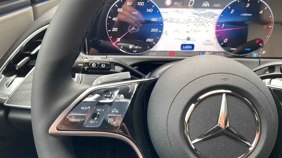 MERCEDES-BENZ E Klasa E 200 d mHEV Avantgarde 9G-Tronic