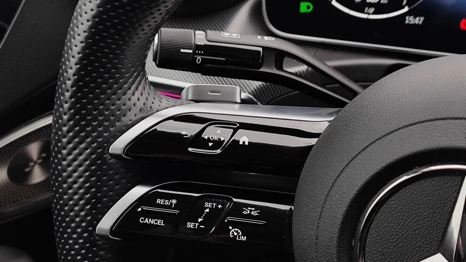 MERCEDES-BENZ C Klasa C 200 mHEV 4-Matic AMG