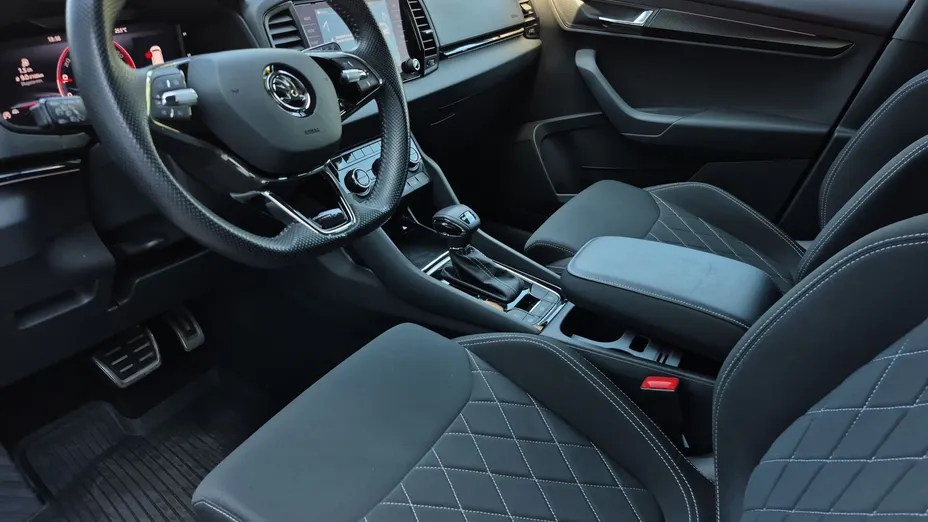 SKODA Karoq -