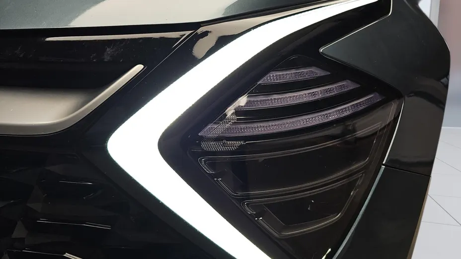 KIA Sportage Sportage 1.6 T-GDI HEV Business Line 4WD aut