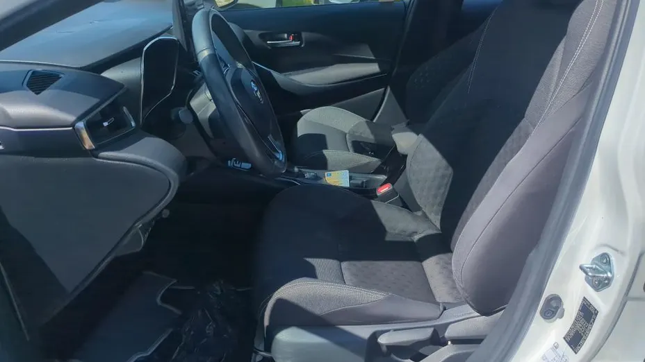 TOYOTA Corolla -