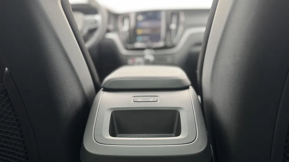 VOLVO XC60 XC60 T6 Plug-In Hybrid AWD Core aut