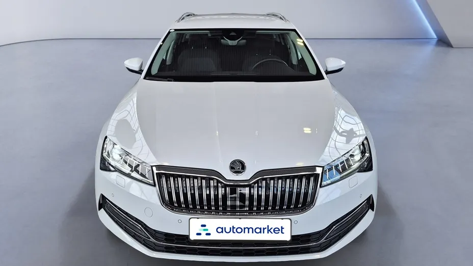SKODA Superb Superb 2.0 TDI SCR Style DSG