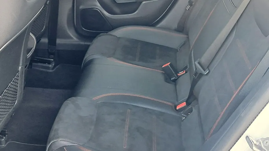 MERCEDES-BENZ CLA CLA 200 AMG Line 7G-DCT