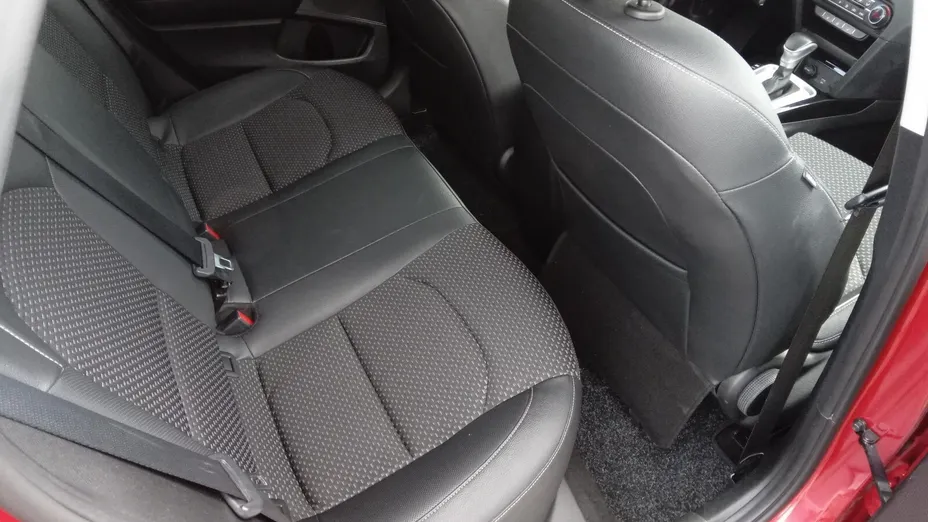 KIA Cee'd Ceed 1.5 T-GDI mHEV L