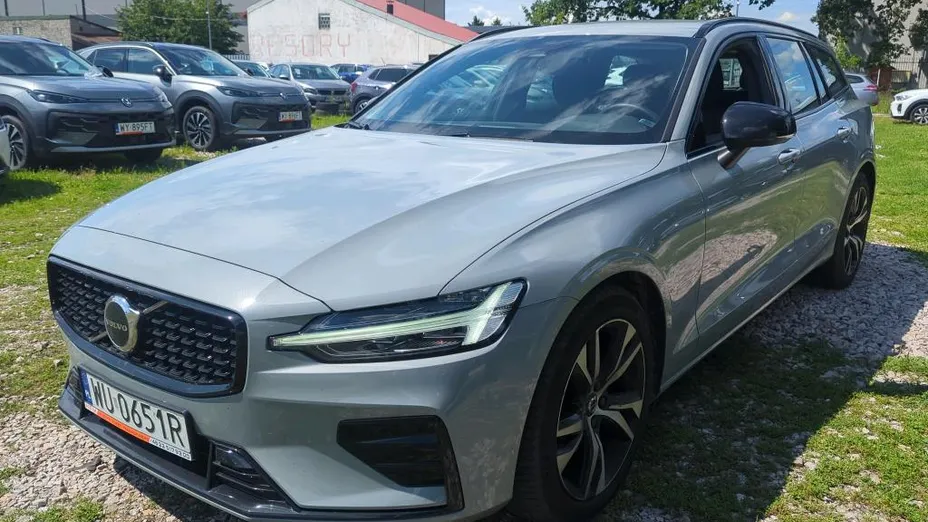 VOLVO V60 V60 B4 B Plus Dark aut