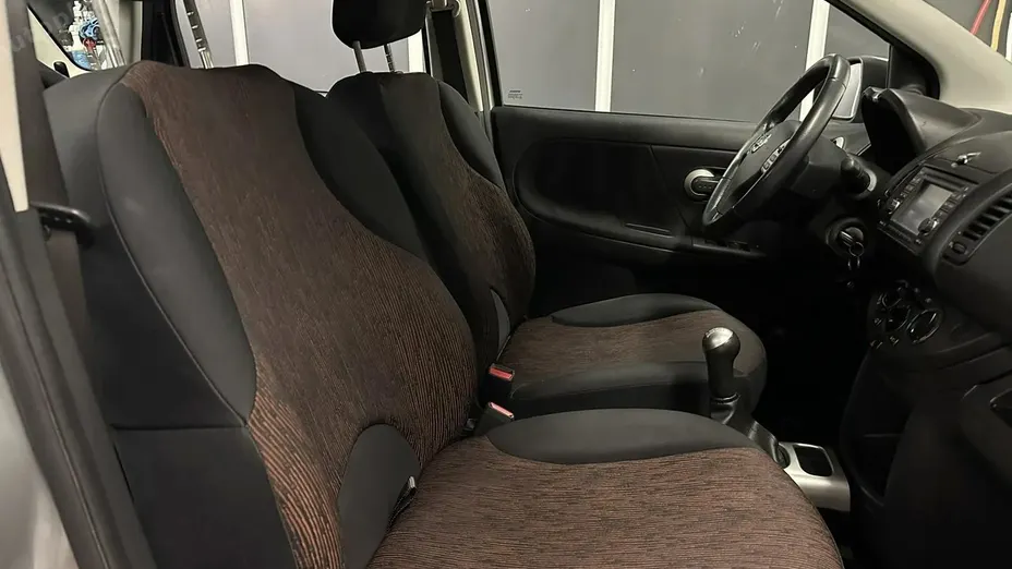NISSAN Note -