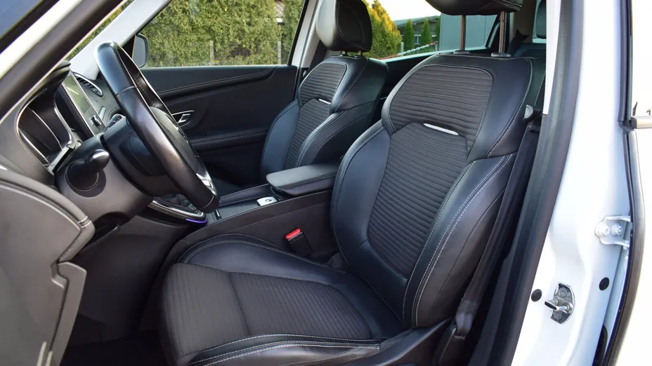 RENAULT Grand Scenic -