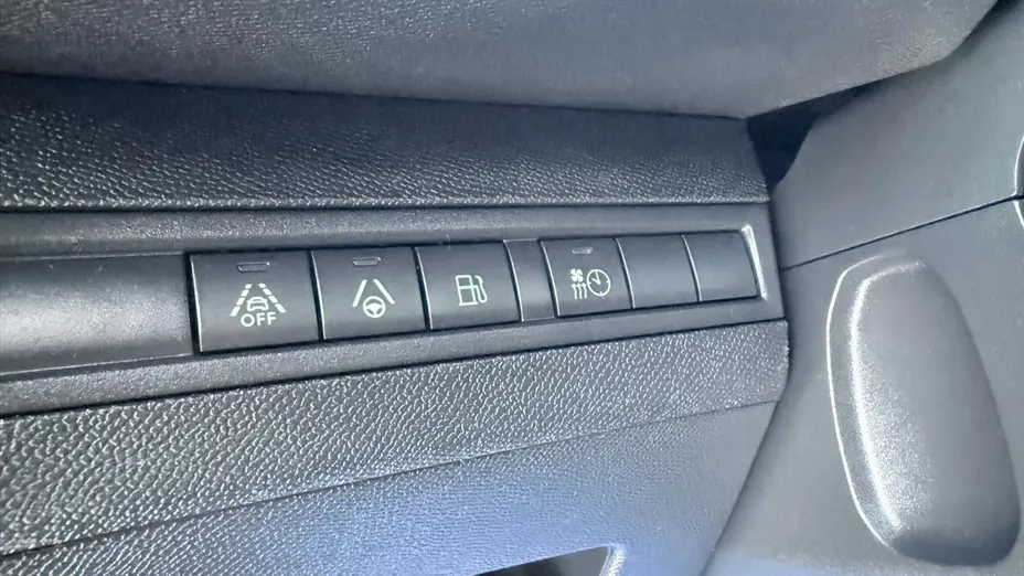 PEUGEOT 3008 -