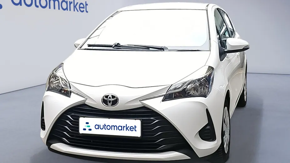 TOYOTA Yaris Yaris 1.5 Active