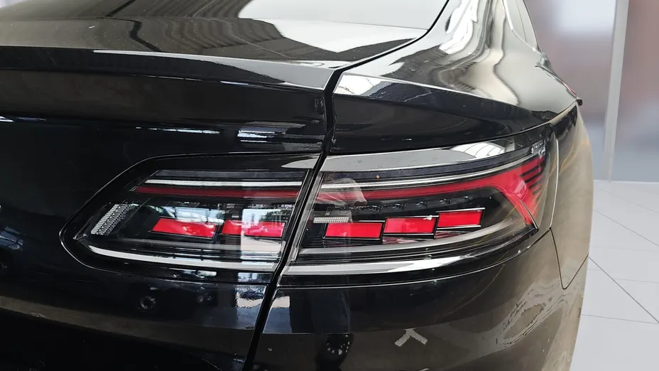 VOLKSWAGEN Arteon Arteon 2.0 TSI Elegance DSG