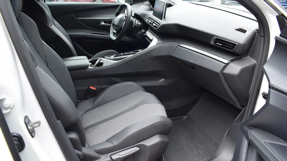 PEUGEOT 3008 3008 1.5 BlueHDi Allure S&S EAT8