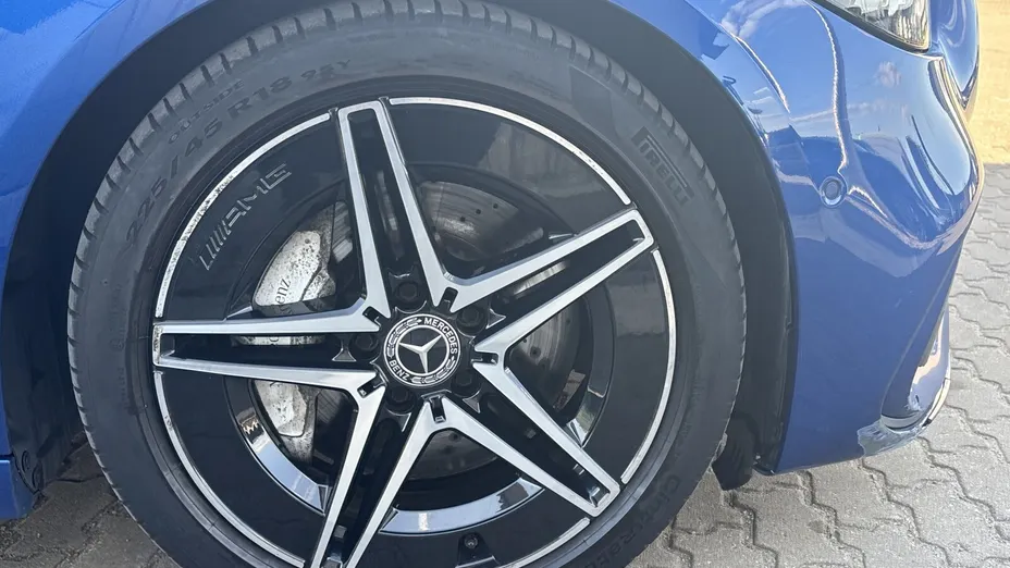 MERCEDES-BENZ C Klasa C 300 d mHEV AMG