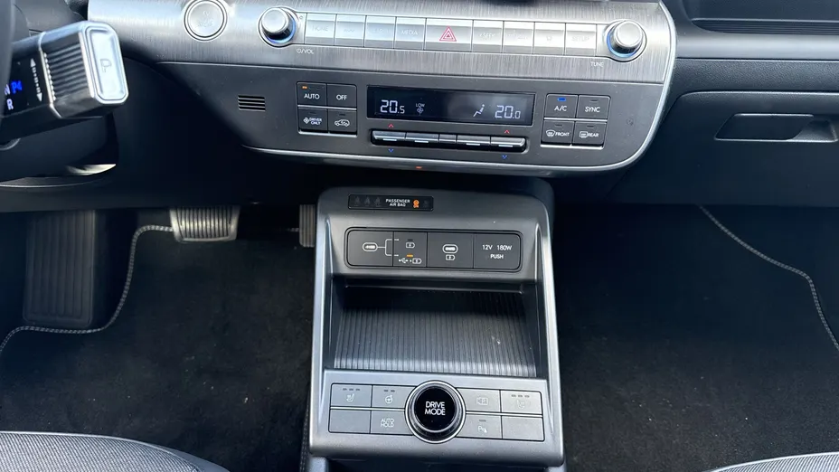 HYUNDAI Kona Kona Electric 65kWh Smart Nowy