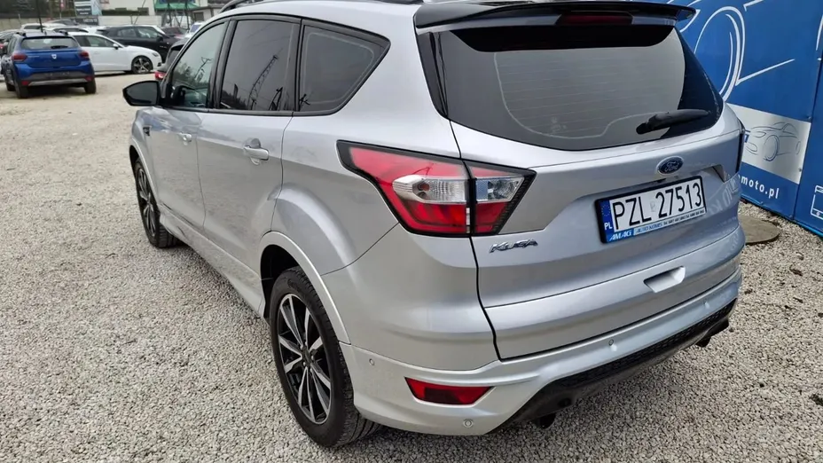 FORD Kuga -