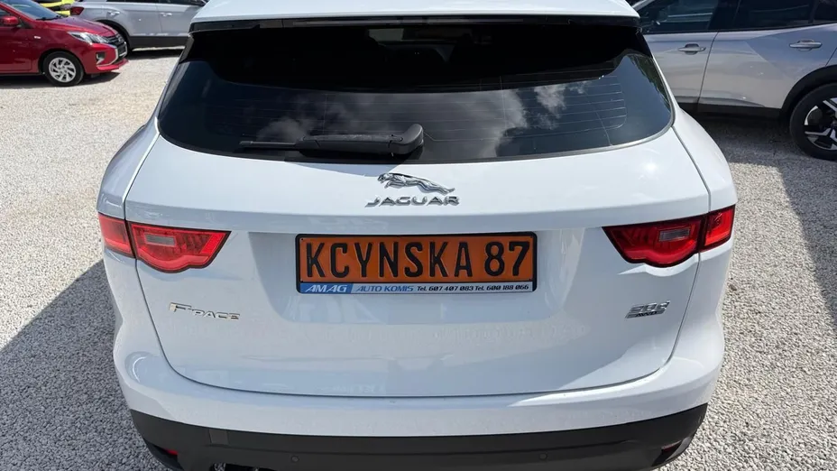 JAGUAR F-Pace -