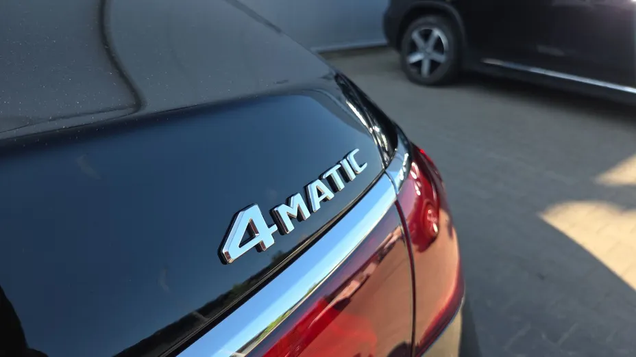 MERCEDES-BENZ E Klasa E 220 d mHEV 4-Matic Avantgarde 9G-Tronic