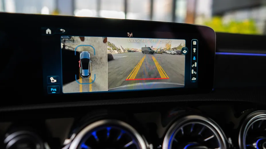 MERCEDES-BENZ A Klasa A 200 AMG Line 7G-DCT