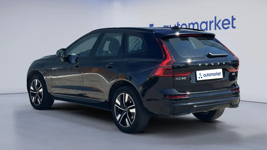 VOLVO XC60 XC60 B5 B AWD Plus Dark aut