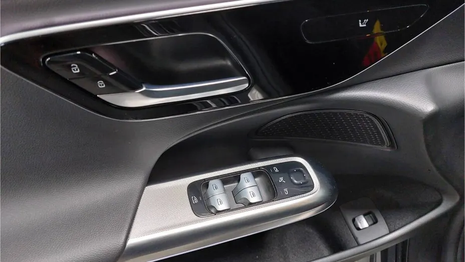 MERCEDES-BENZ E Klasa E 200 mHEV Avantgarde 9G-Tronic