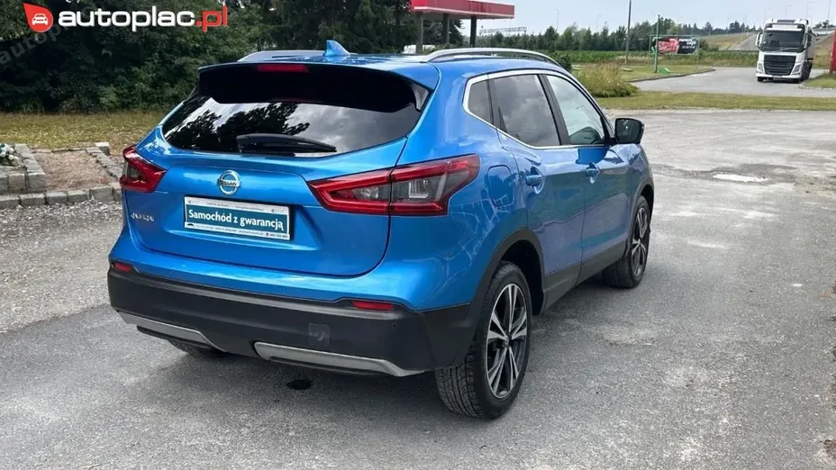 NISSAN Qashqai -