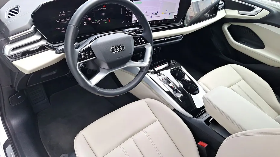 AUDI A5 A5 TFSI 110 kW S tronic