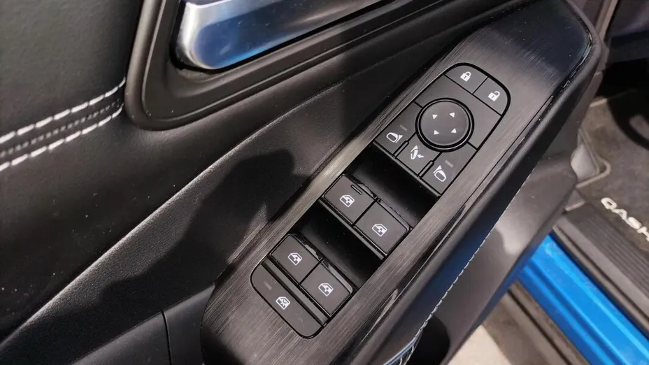 NISSAN Qashqai Qashqai 1.3 DIG-T mHEV N-Connecta Xtronic