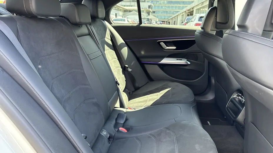 MERCEDES-BENZ E Klasa E 220 d mHEV 4-Matic AMG 9G-Tronic
