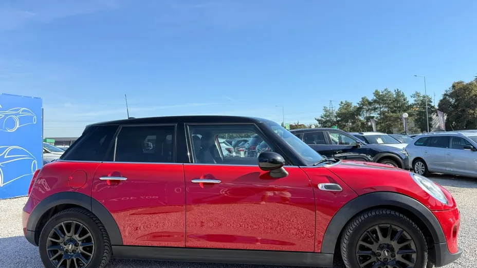 MINI Cooper -
