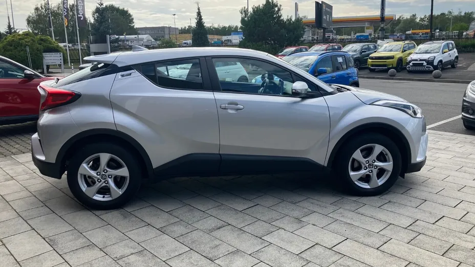 TOYOTA C-HR C-HR 1.2 T Dynamic