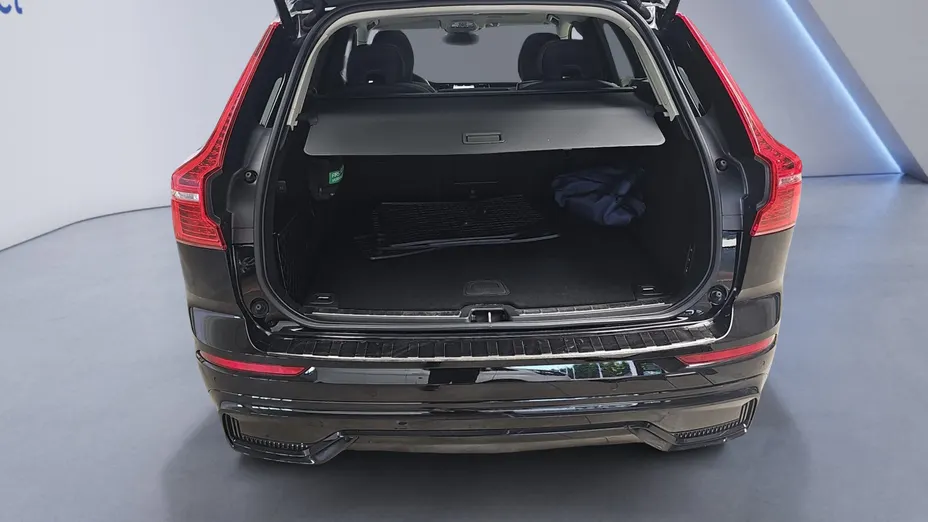 VOLVO XC60 XC60 T8 Plug-In Hybrid AWD Ultimate Dark aut