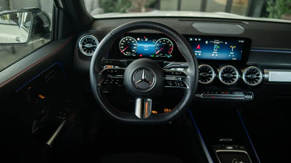 MERCEDES-BENZ GLB GLB 220 mHEV 4-Matic AMG Line 8G-DCT