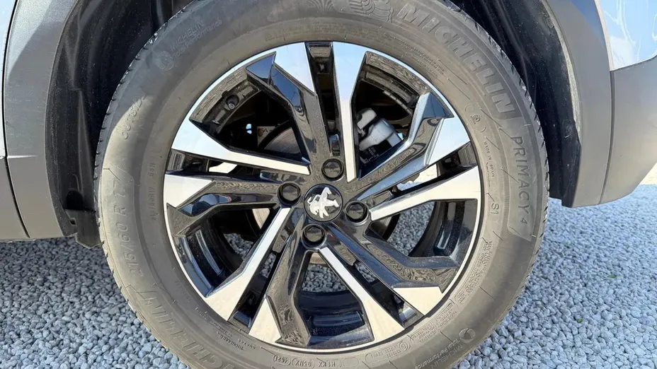 PEUGEOT 2008 -