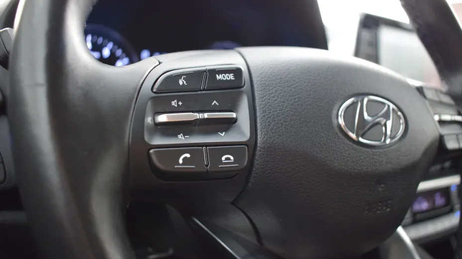 HYUNDAI i30 i30 Fastback 1.5 T-GDI 48V Smart DCT