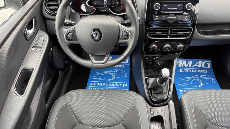 RENAULT Clio -
