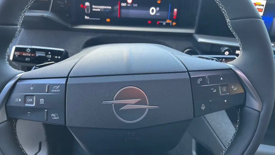 OPEL Grandland X Grandland 1.2 mHEV Edition eDTC6 Nowy