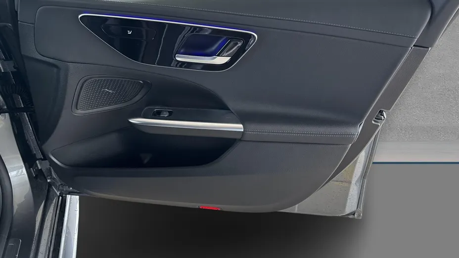 MERCEDES-BENZ C Klasa C 180 mHEV AMG