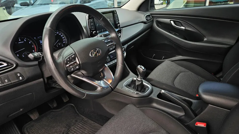 HYUNDAI i30 i30 1.5 T-GDI 48V Smart