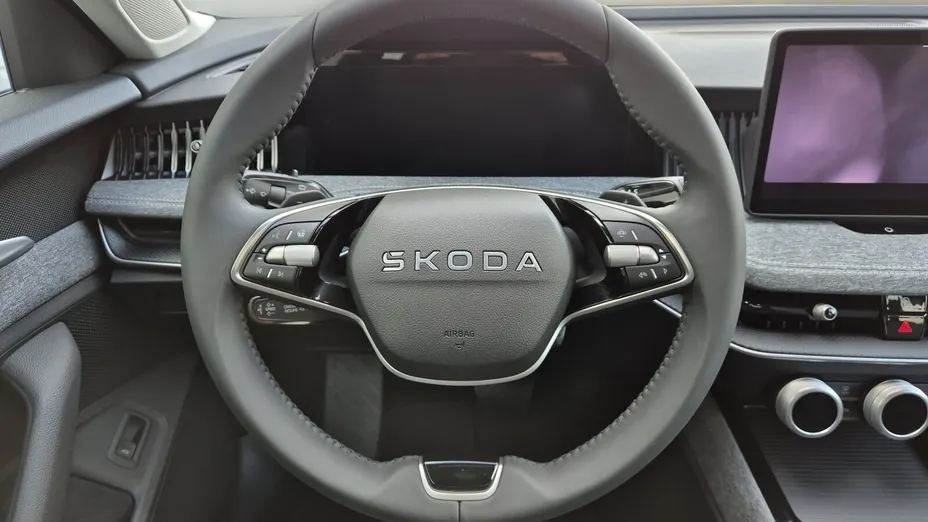 SKODA Superb Superb 2.0 TDI SCR Selection DSG Nowy