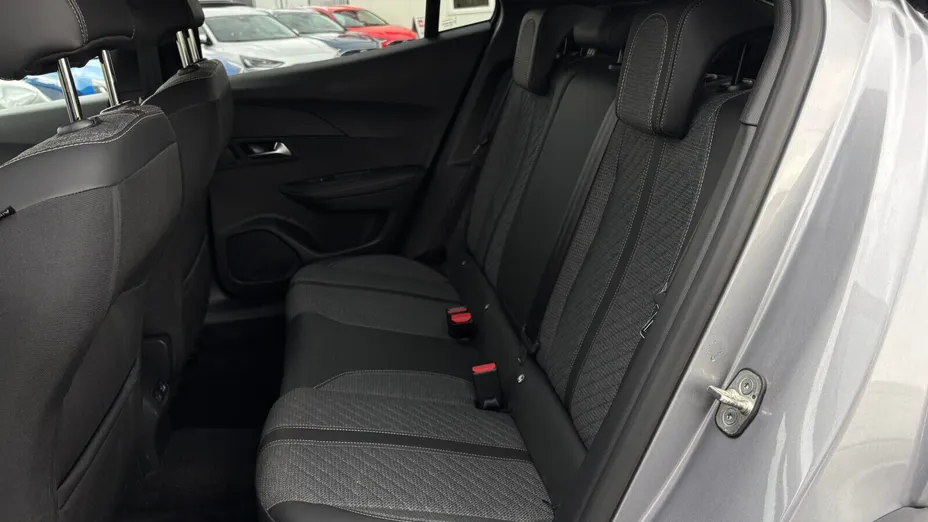 PEUGEOT 2008 2008 PureTech 130 Allure S&S EAT8